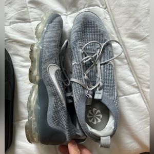 Vapormax grey size 13